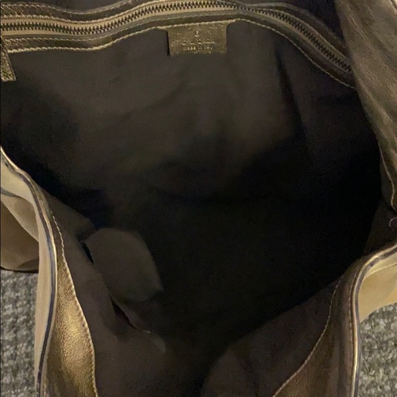 Suede and Leather Gucci Bag w/Metal Handle - Picture 6 of 8